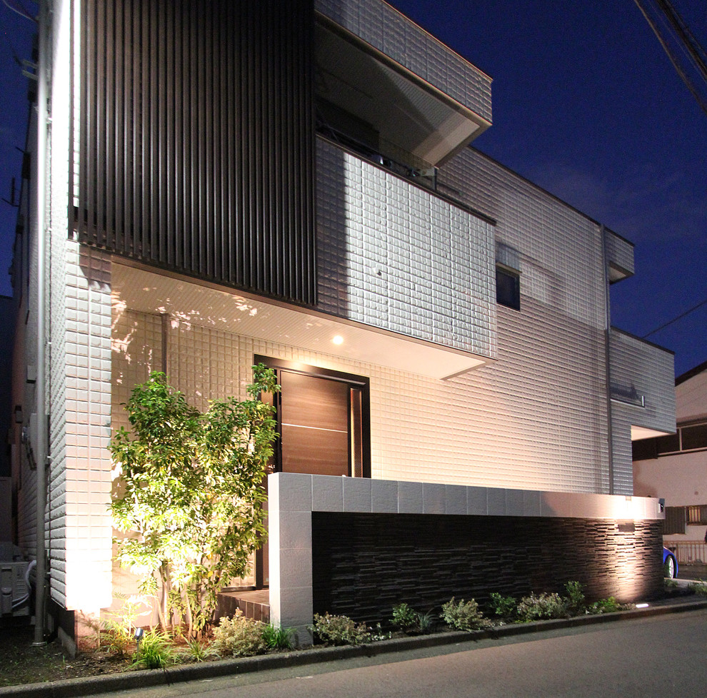 Design ideas for an asian exterior in Tokyo Suburbs.