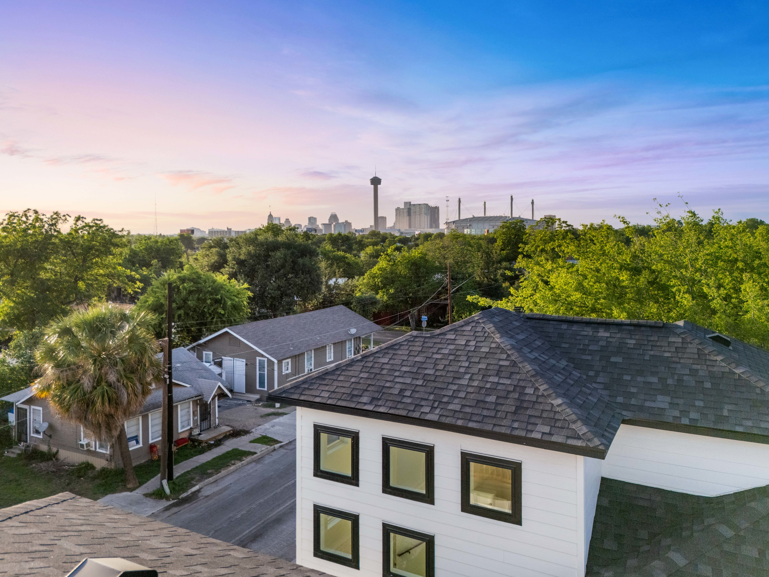 1310 S Mesquite
