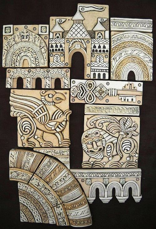 Мозаичные и рельефные керамические панно