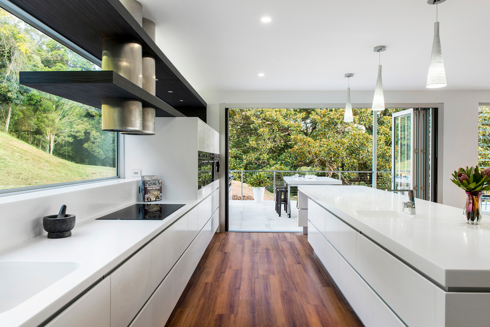 Photo of a contemporary kitchen in Brisbane.