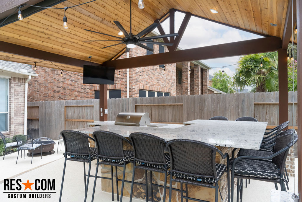 Outdoor addition - Oakton Springs