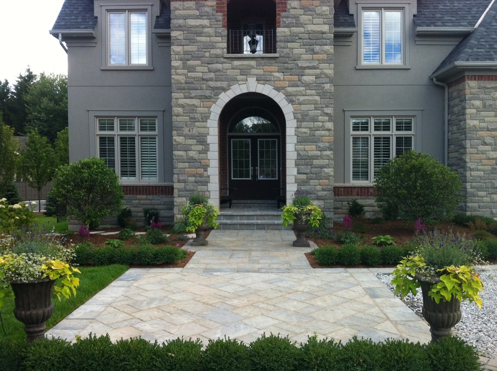 This is an example of a traditional entryway in Toronto.