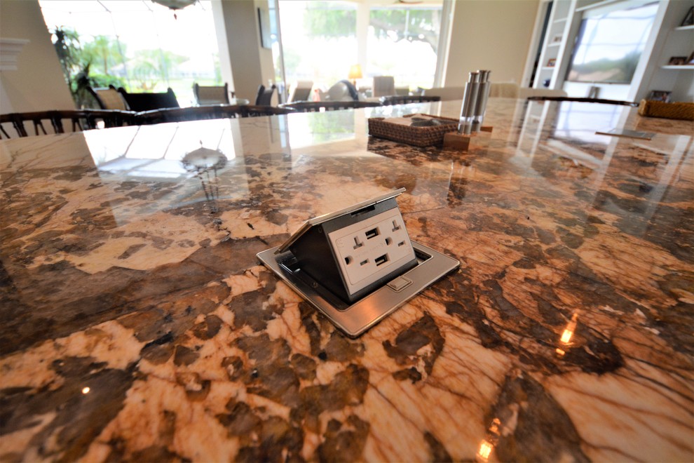 Example of a transitional kitchen design in Miami