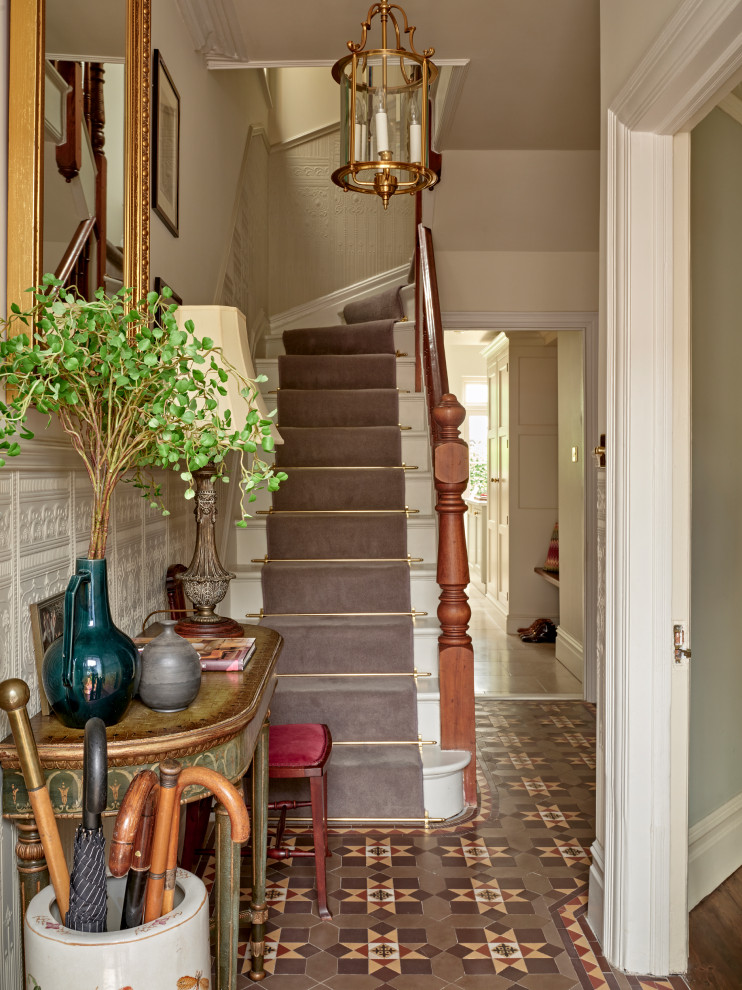 Inspiration for a traditional entryway in Other.