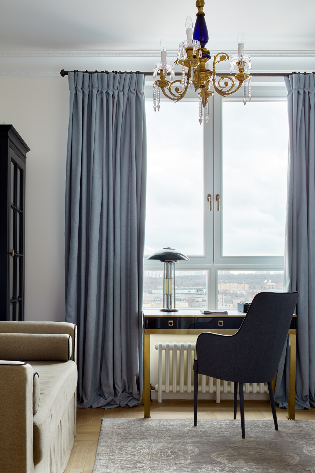 Квартира с китайской ширмой