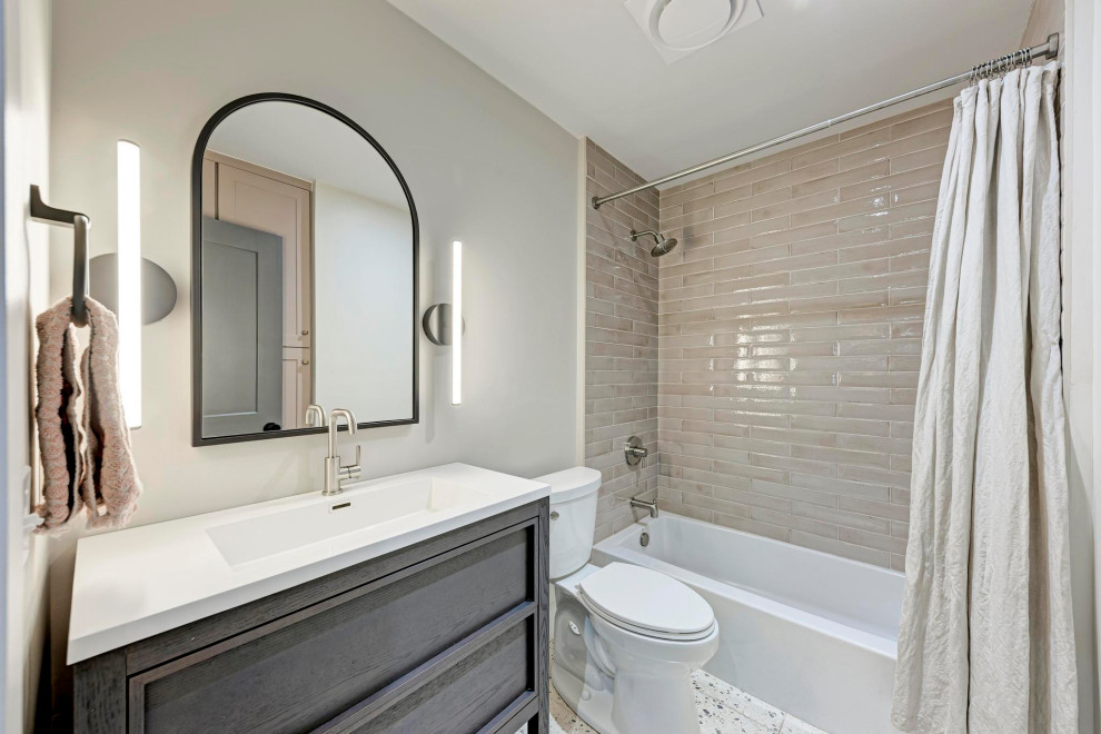Example of a transitional bathroom design in Austin