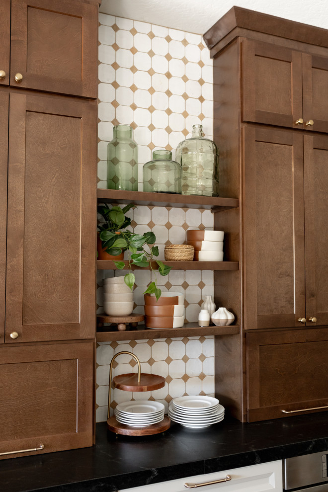 Example of a transitional kitchen design in Phoenix