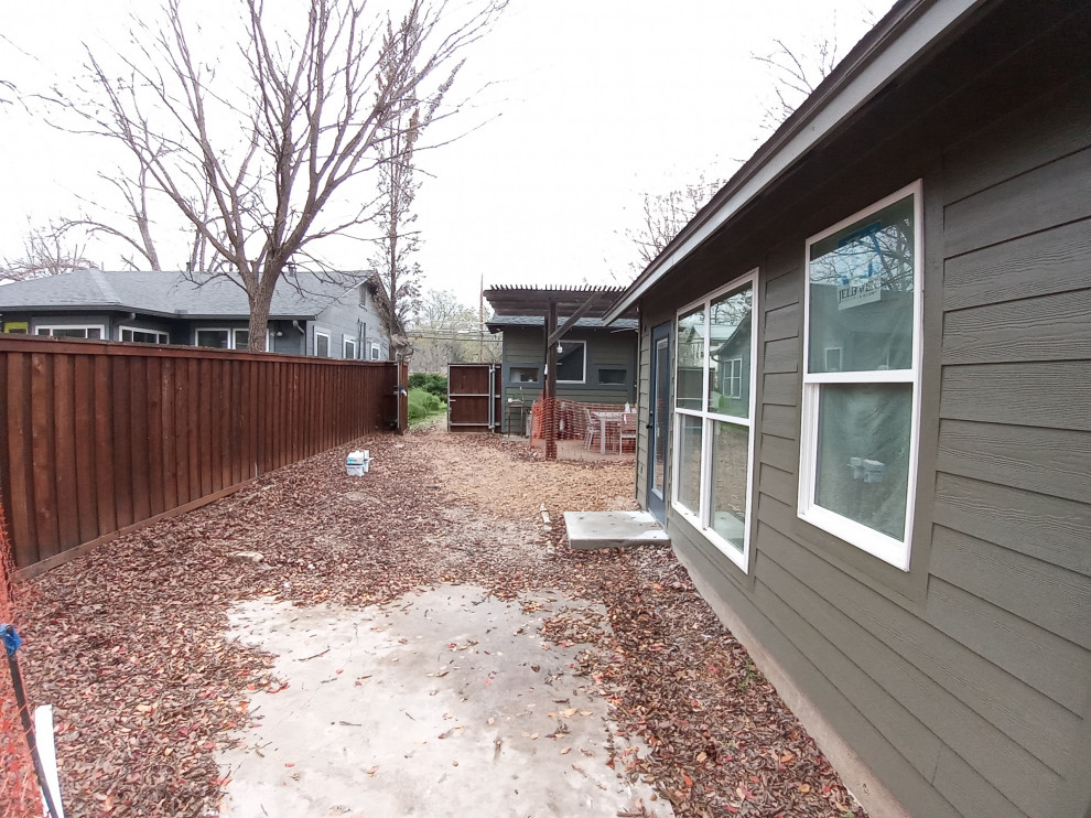 Central Austin Home Office/Workshop