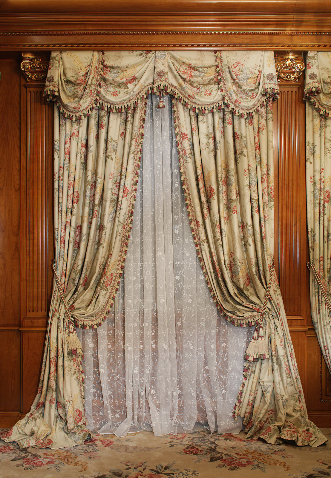 Партьеры и тюль