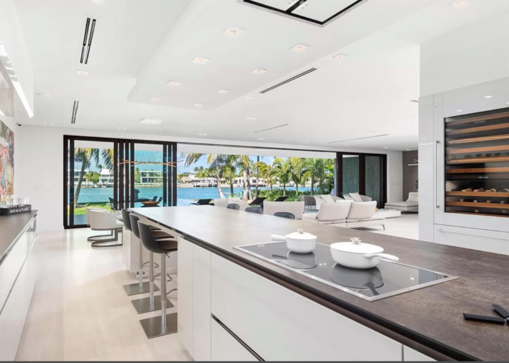 Kitchen - kitchen idea in Orange County