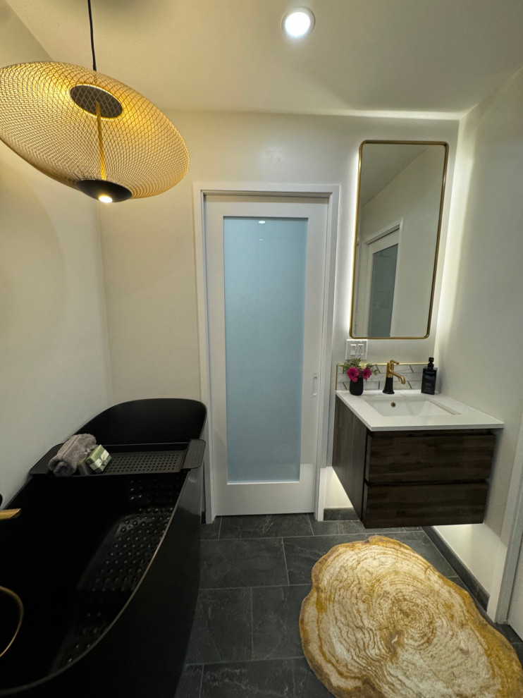 Calming Master Bathroom in Alameda