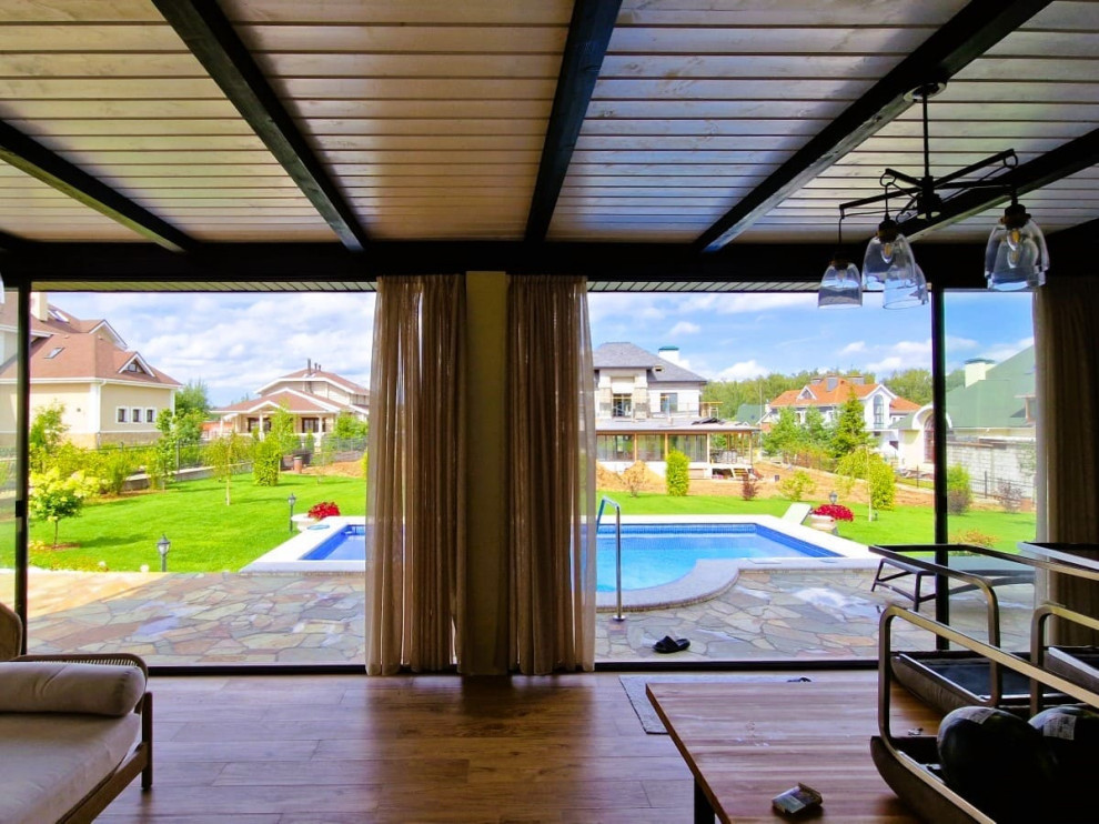 Раздвижное остекление террасы Люксист