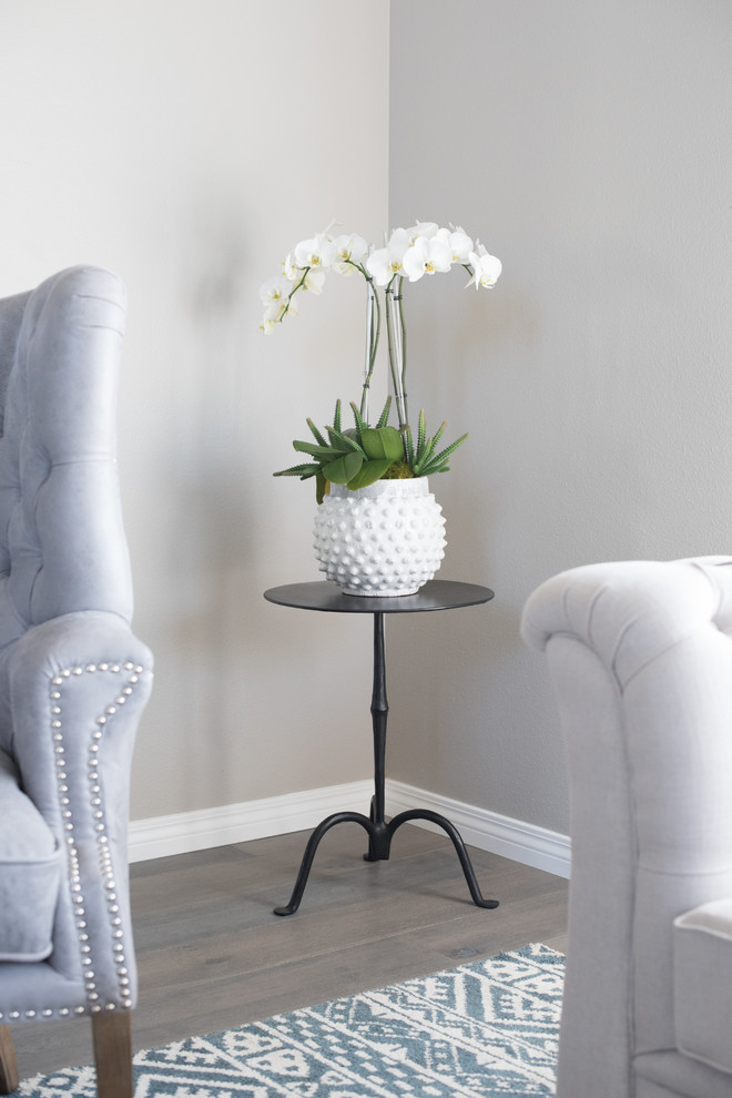 Inspiration for a transitional home design remodel in Orange County