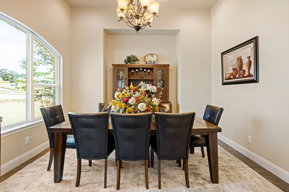 Dining room - transitional dining room idea in Austin