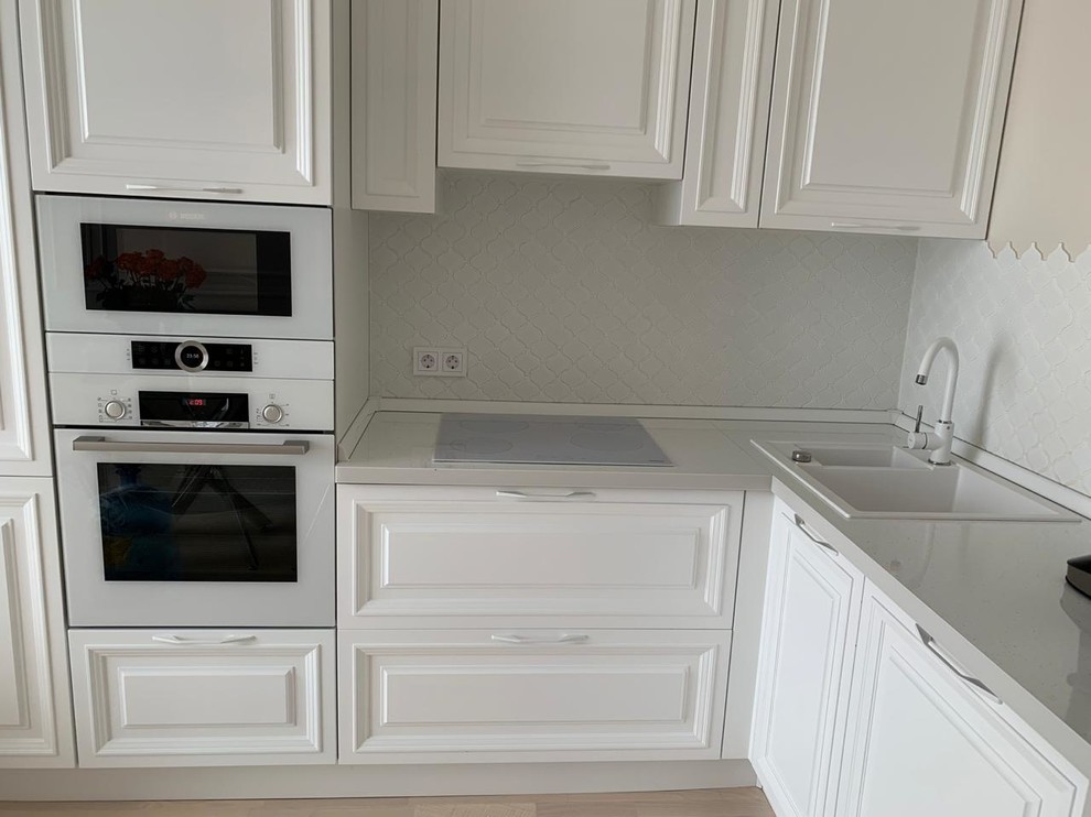 Светлая однокомнатная квартира в неоклассическом стиле