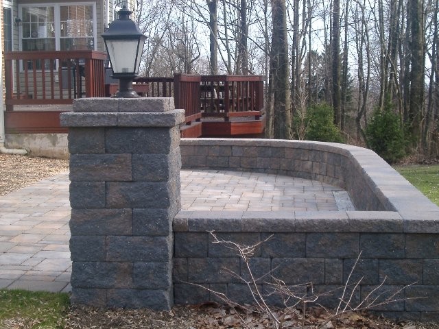 Columns traditional-patio