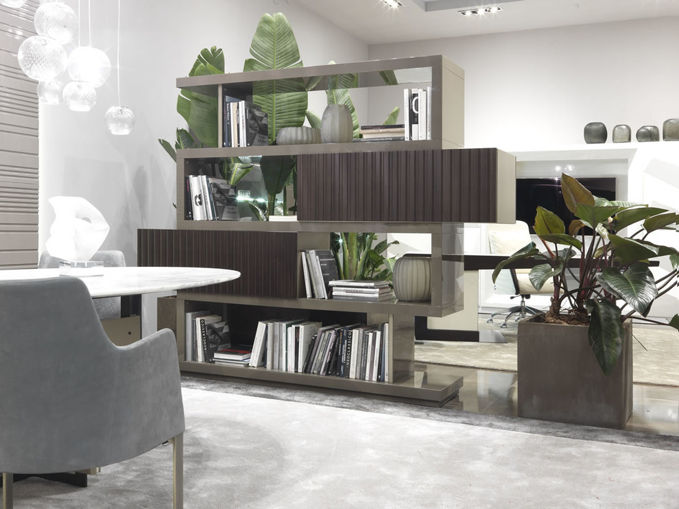 В интерьере