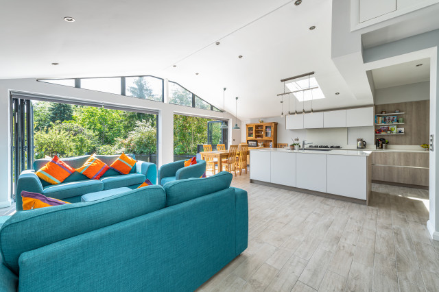 Stradbroke Grove contemporary-living-room