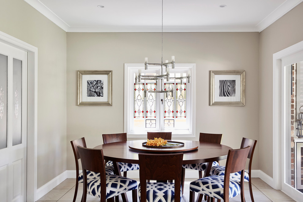 Inspiration for a transitional dining room in Sydney.