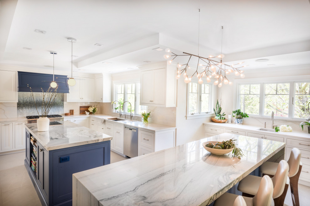 Inspiration for a transitional kitchen remodel in Bridgeport