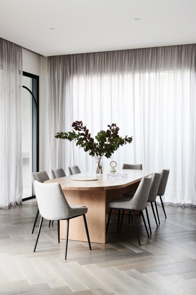 Легкий интерьер в современном доме