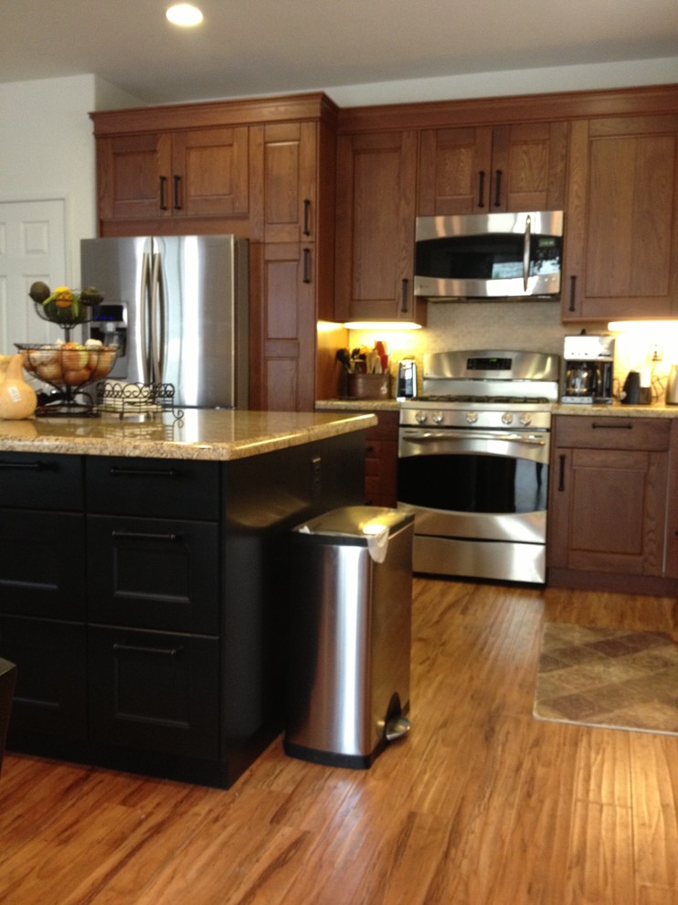 Hi, are the wall cabinets the Lixtorp ones from ikea?