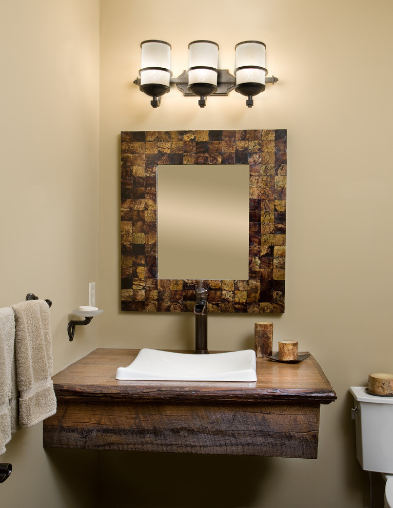 Inspiration for a transitional bathroom in Columbus.