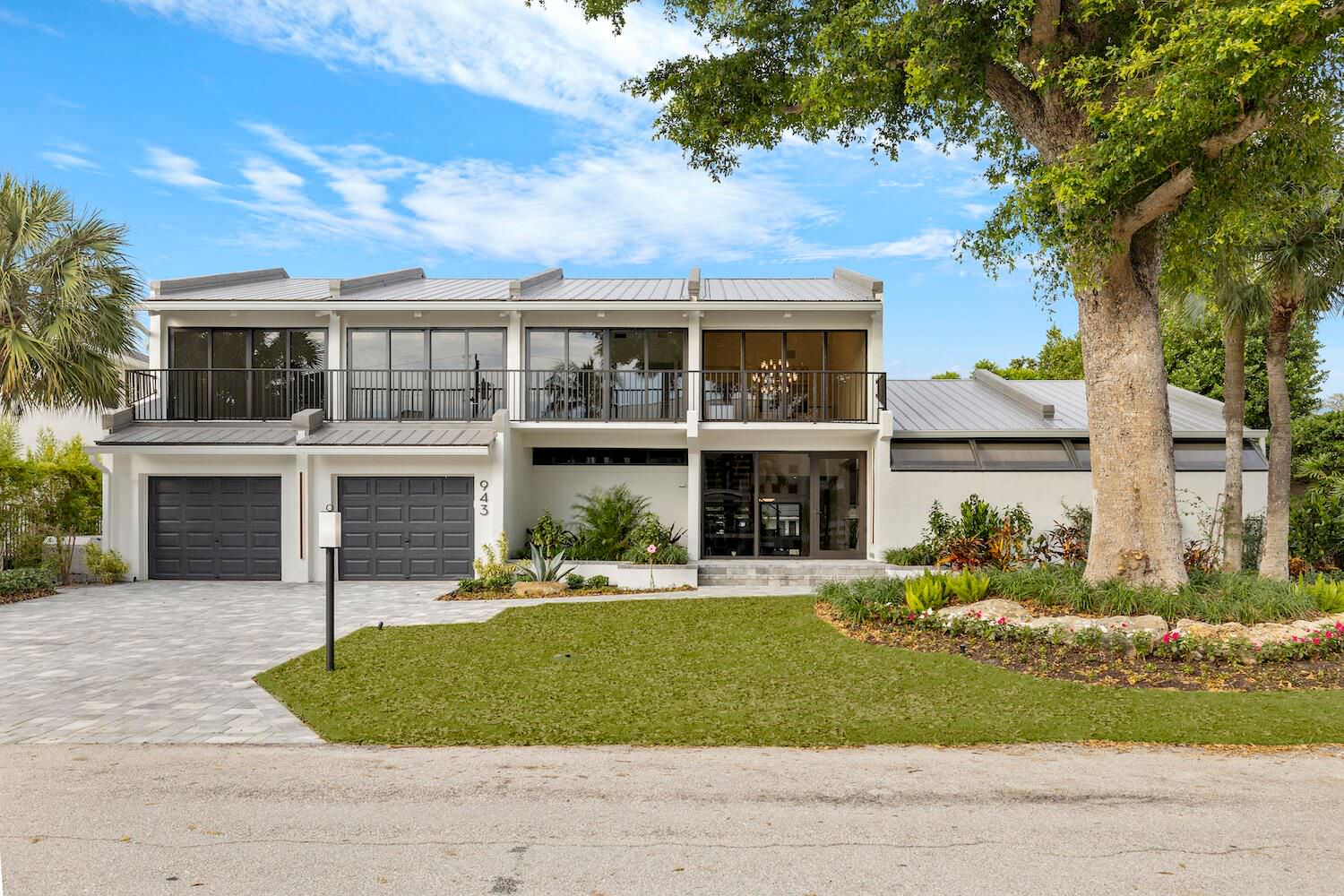943 Evergreen Residence