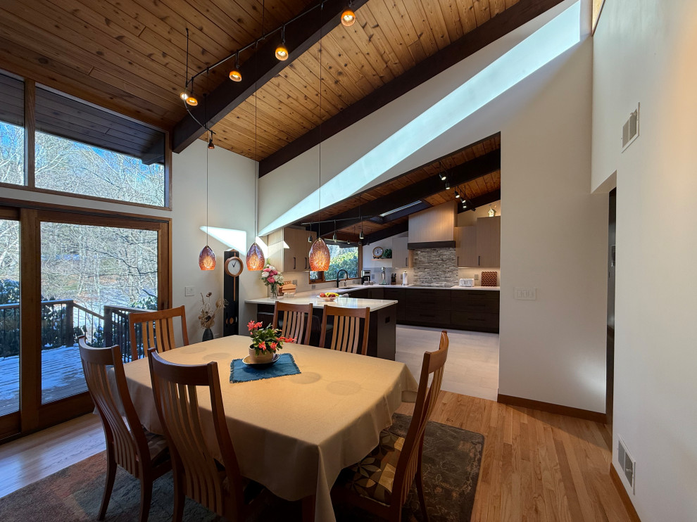 Dining Area Overview