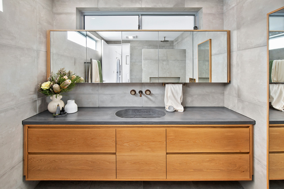 Design ideas for an industrial bathroom in Sydney.