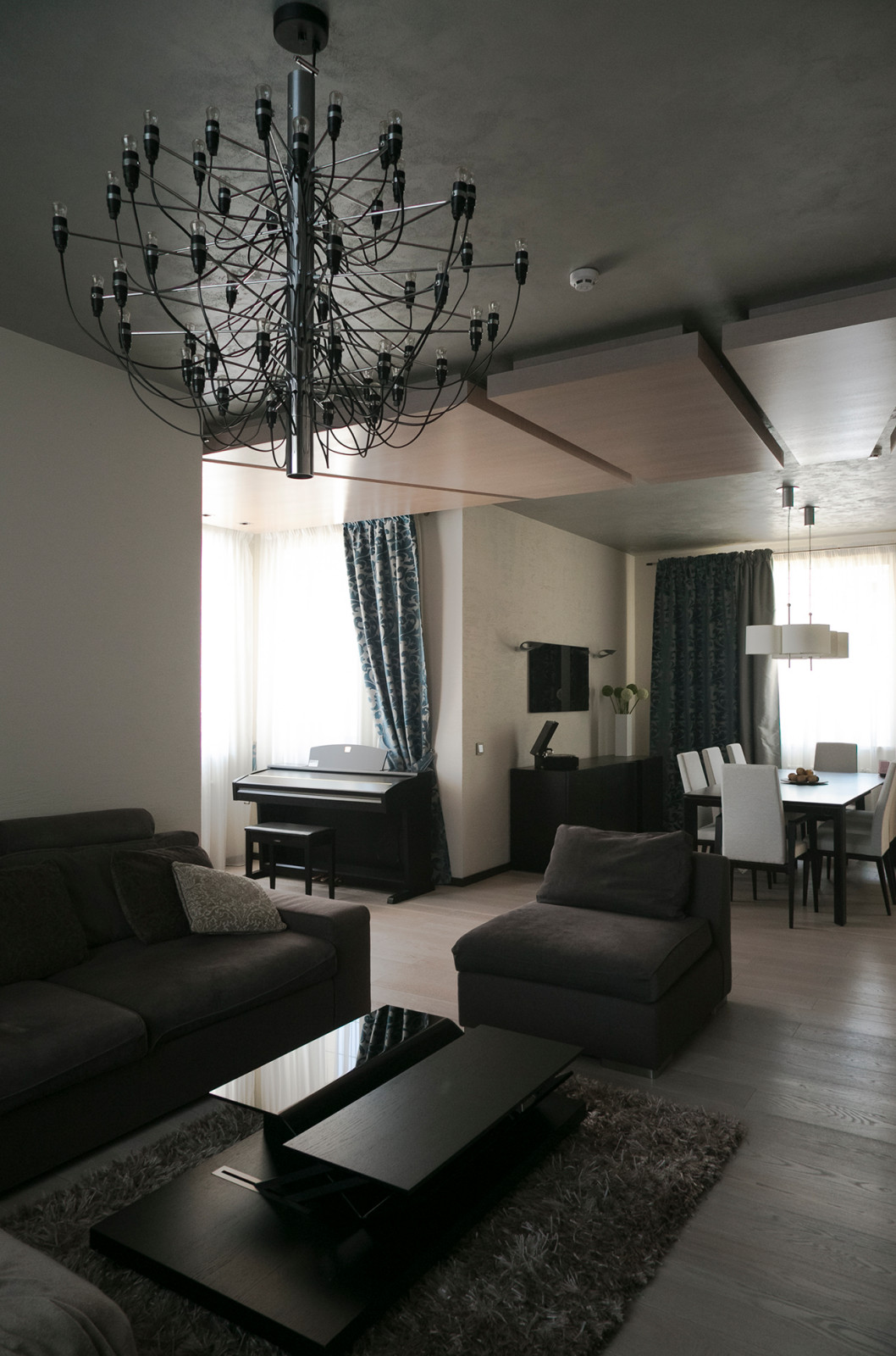 Интерьер загородного дома в поселке Гринфилд