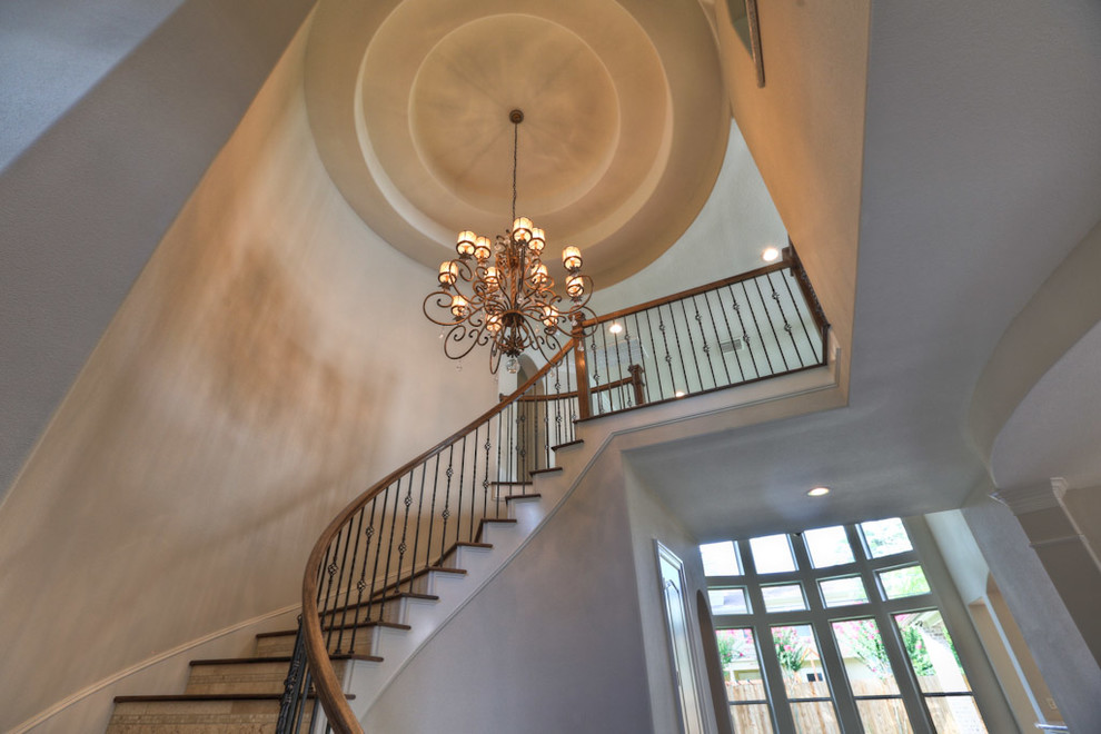Inspiration for a transitional home design remodel in Houston