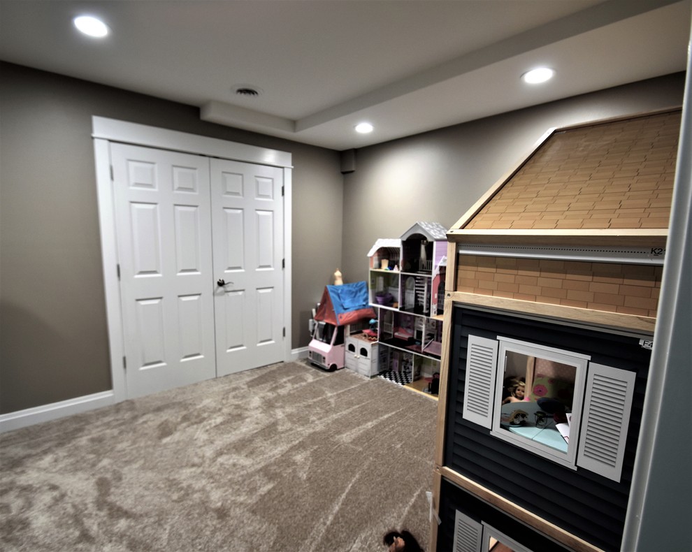Basement - transitional look-out basement idea