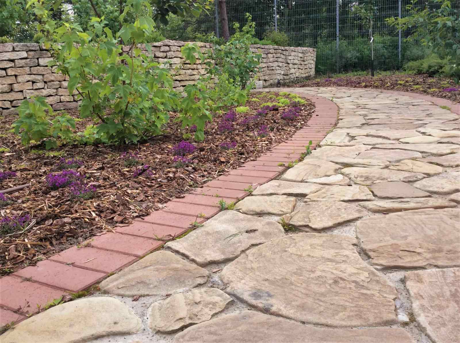 ПОЛЕТ ШМЕЛЯ