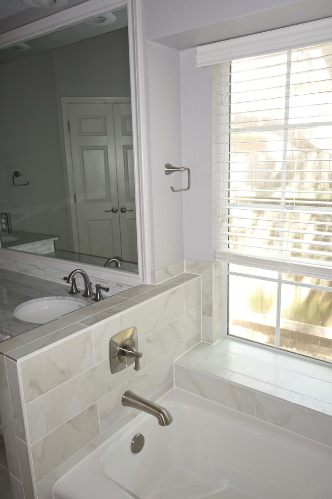Inspiration for a transitional home design remodel in Austin
