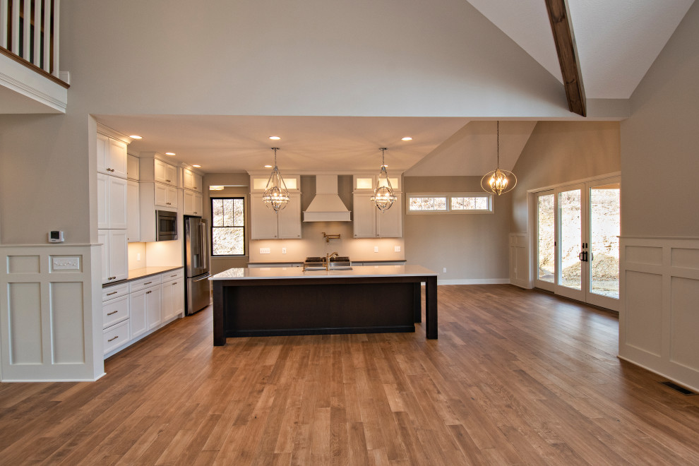 Home design - transitional home design idea