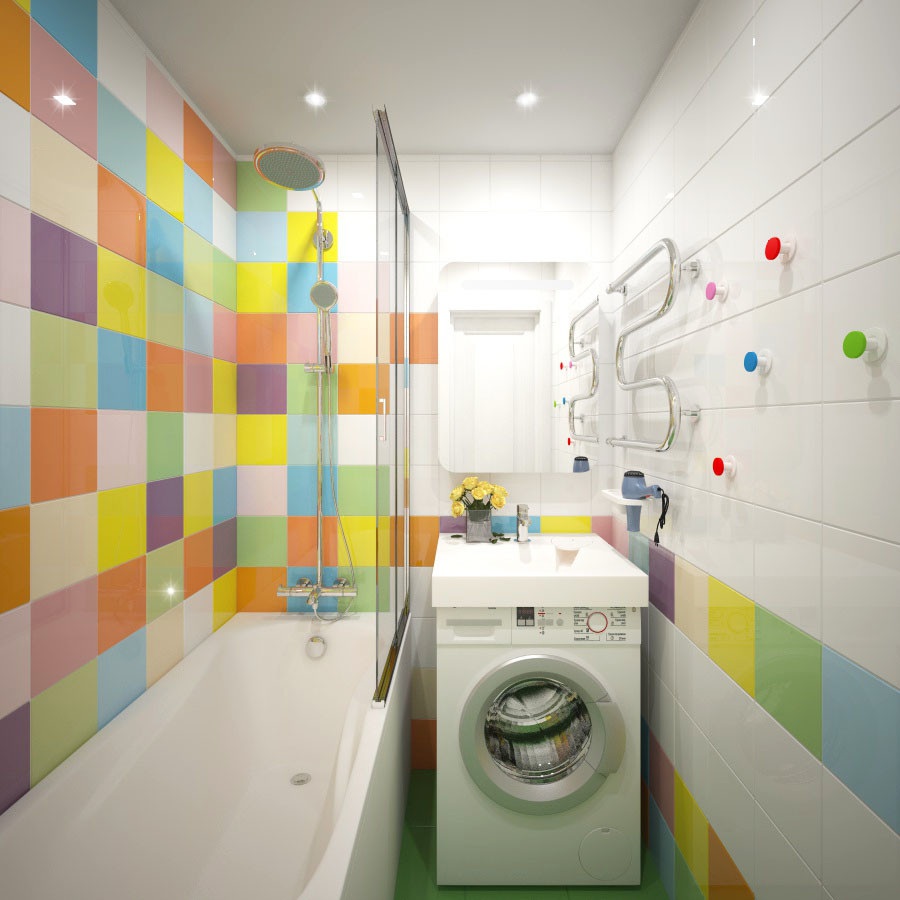 Маленькая яркая ванная комната