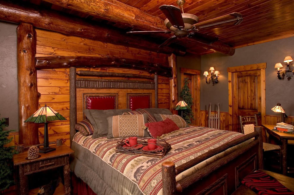 This is an example of a traditional bedroom in Minneapolis.