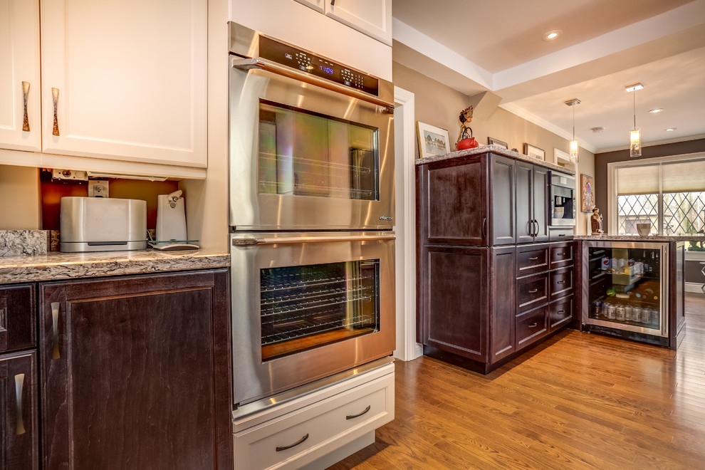 Inspiration for a transitional kitchen remodel in Toronto