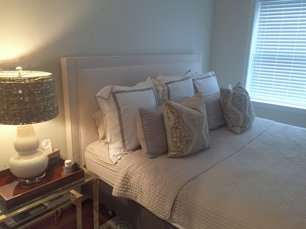 Transitional bedroom photo in Baltimore