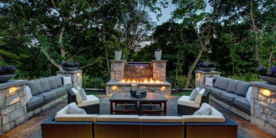 Arts and crafts patio photo in Kansas City