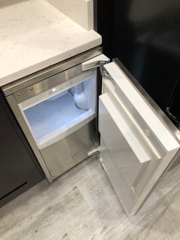 Design ideas for a modern kitchen in DC Metro.
