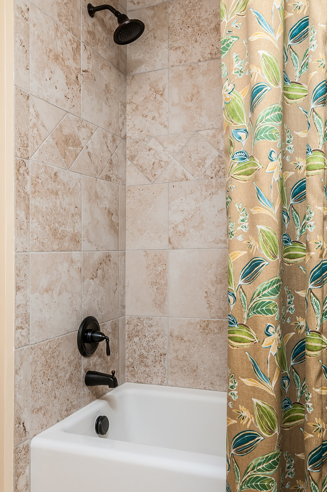 Transitional home design photo in Atlanta
