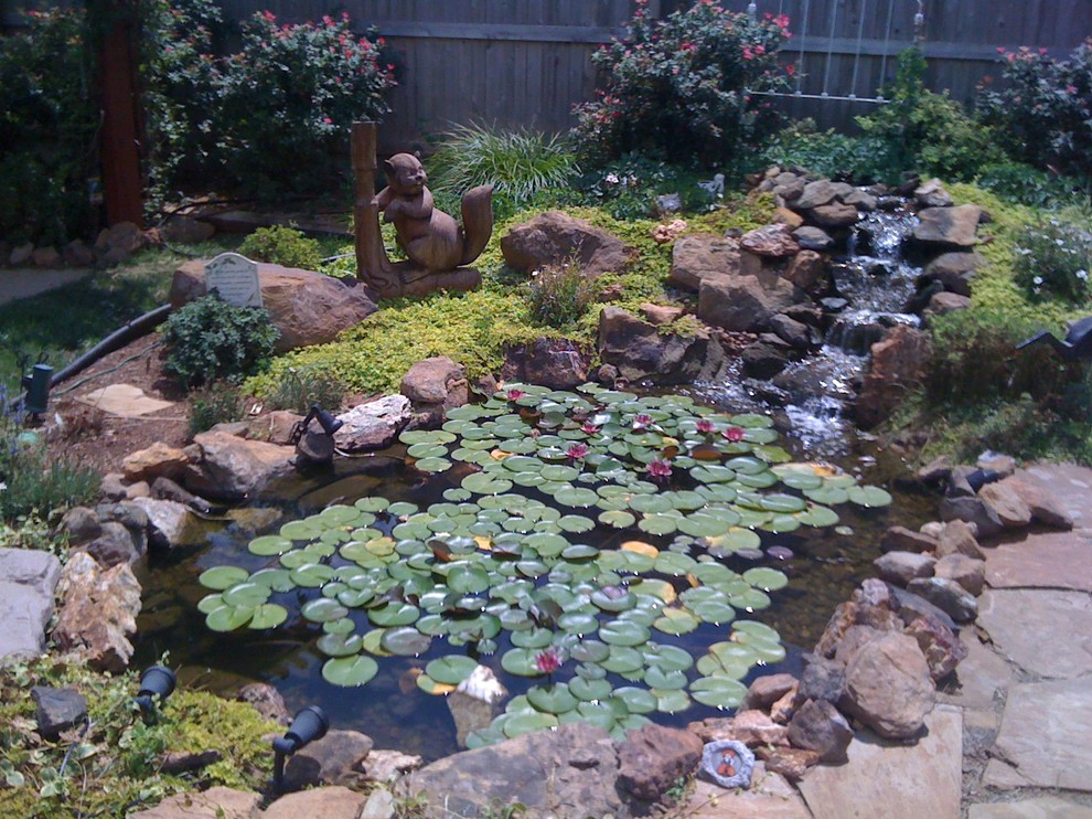 This is an example of a traditional landscaping in Oklahoma City.
