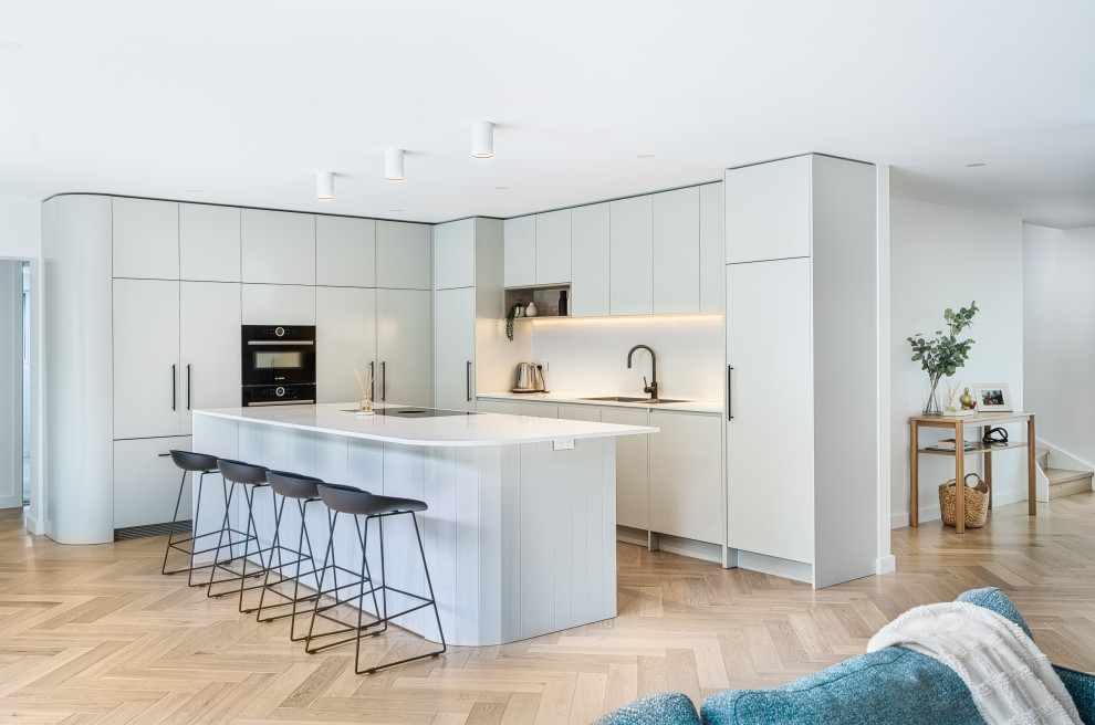 Contemporary kitchen in Sydney.