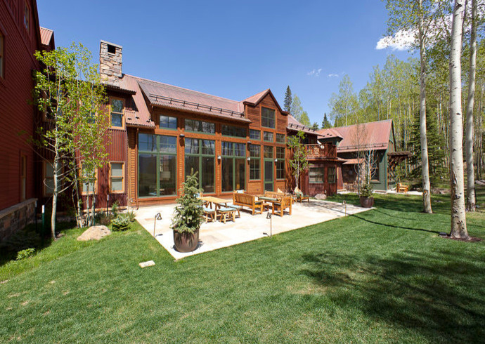 Mountain style patio photo in Denver
