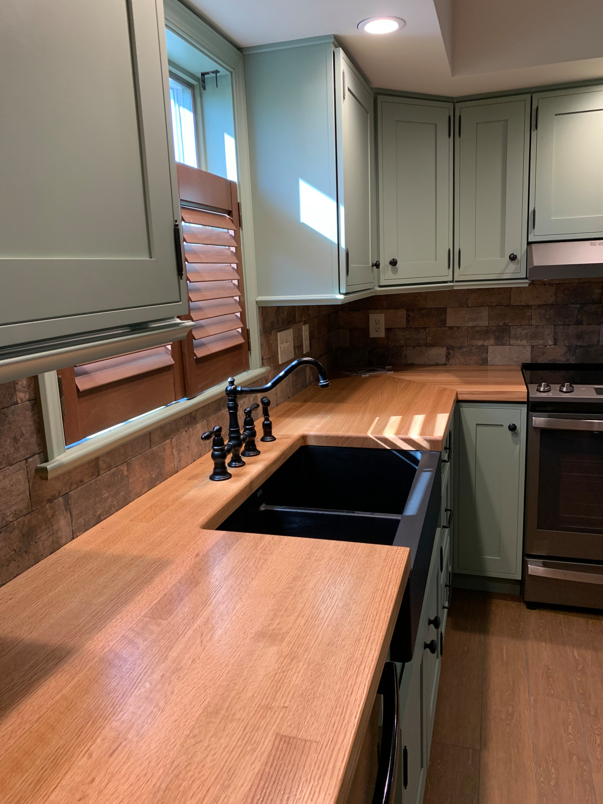 "S" Custom Kitchen