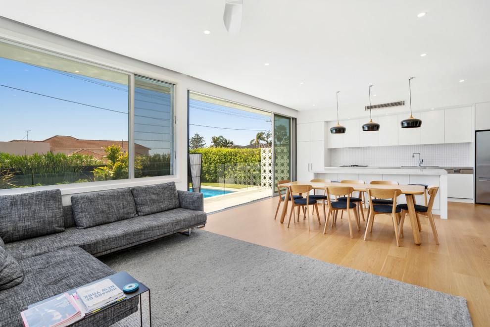 Design ideas for a contemporary family room in Sydney.