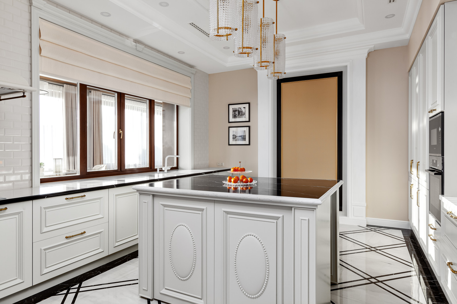 Строительство дома и отделочные работы. Дом на Новой Риге. 700 кв.м.