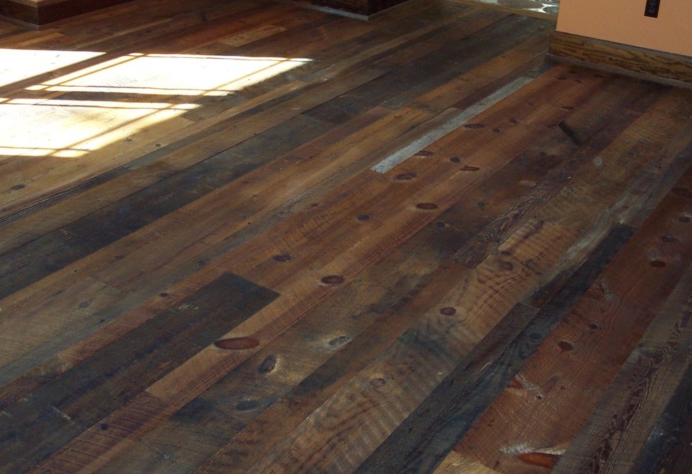 Distressed Reclaimed Tobacco Barn Flooring With Oil Finish Rustic New York By Housatonic Hardwoods Inc